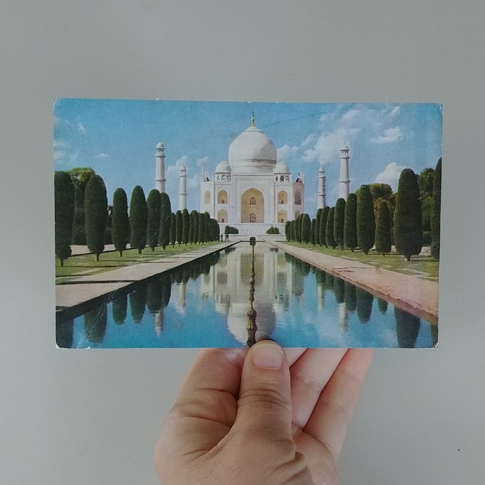 ❤5/10 Used Taj Mahal Postcard